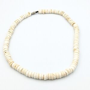 Vintage puka shell y2k necklace choker
